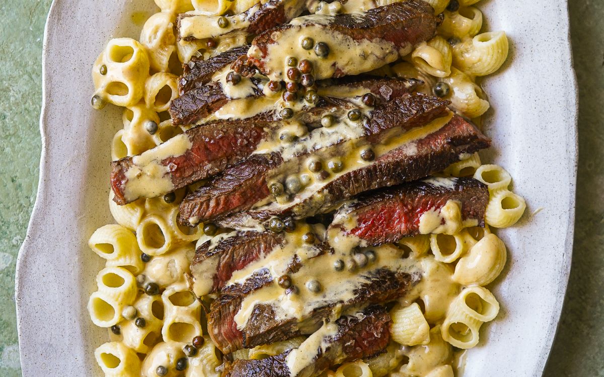 WAGYU RUMP & PEPPERCORN SAUCE PASTA (7)