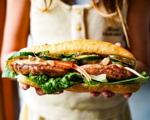 CHICKEN BACON CHEESE BURGER BANH MI 1000 x 1200